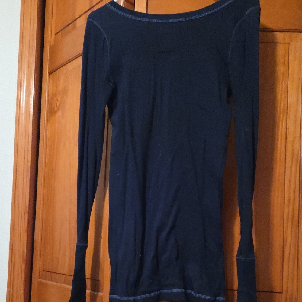 Hollister Women's Navy Long Sleeve Top - Picture 3 of 3